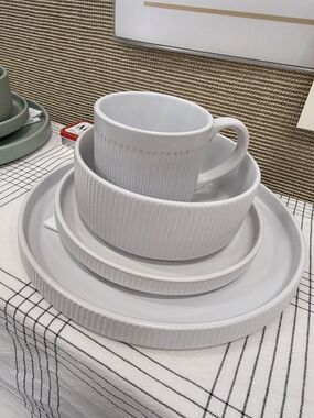 16 Piece Dinner Set